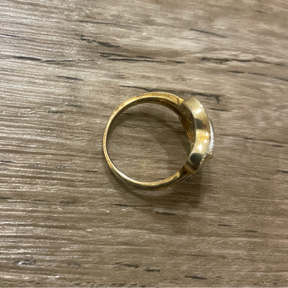 Stunning Two Tone Ring - image 5